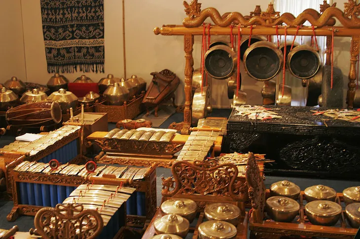 Alat musik Gamelan Kyai Bidara Cina
